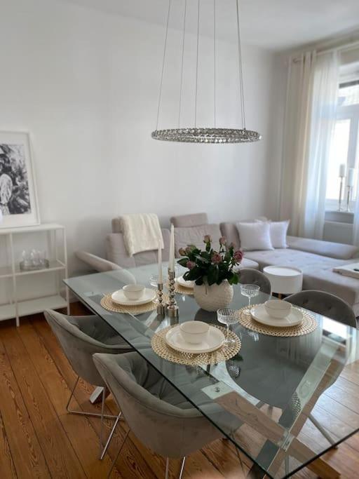 Altbau-Oase Der Eleganz: Stadtnaher Komfort Pur Wiesbaden Kültér fotó