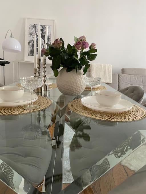 Altbau-Oase Der Eleganz: Stadtnaher Komfort Pur Wiesbaden Kültér fotó