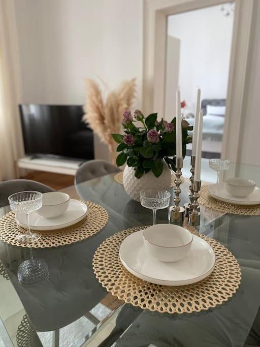 Altbau-Oase Der Eleganz: Stadtnaher Komfort Pur Wiesbaden Kültér fotó